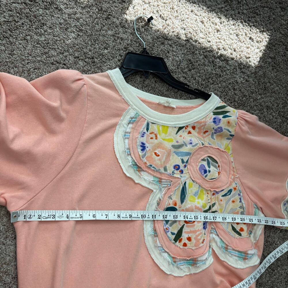 easel Peach Floral Appliqué Short Sleeve Blouse - Picture 9 of 10